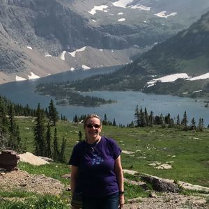 Meet your Posher, Elaine